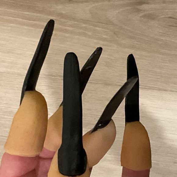 Long black nails fingertips Spirit Halloween Goth Grunge Halloween Party - Picture 6 of 9